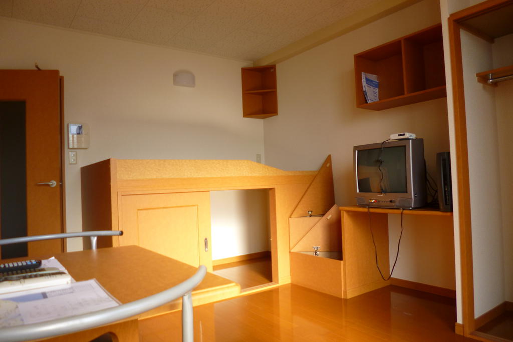 Living and room