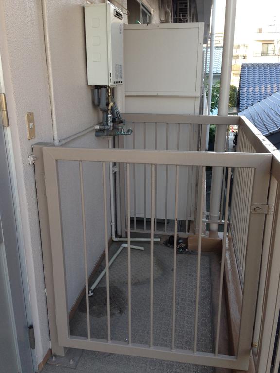 Other room space. There is a washing machine storage in the front door next to!