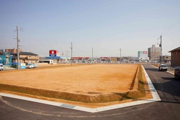 Local photos, including front road