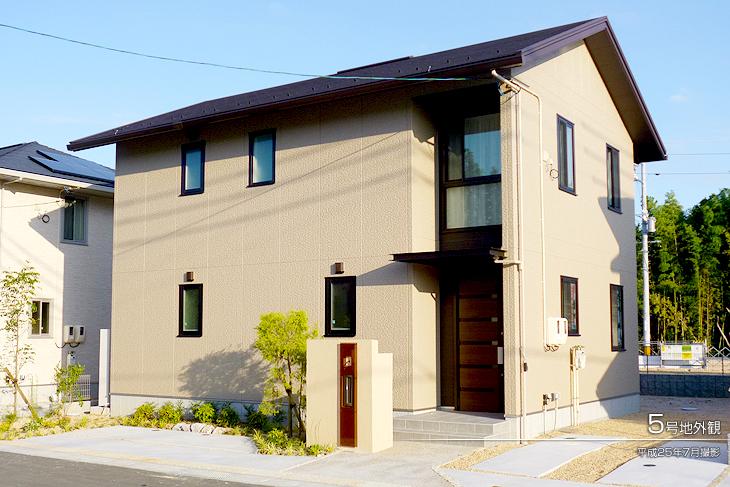 Local appearance photo.  [No. 5 areas] [No. 5 place Appearance 2013 July shooting