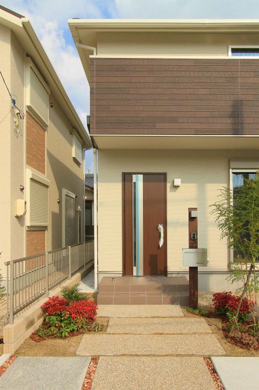 Entrance. 2013 December 10, shooting