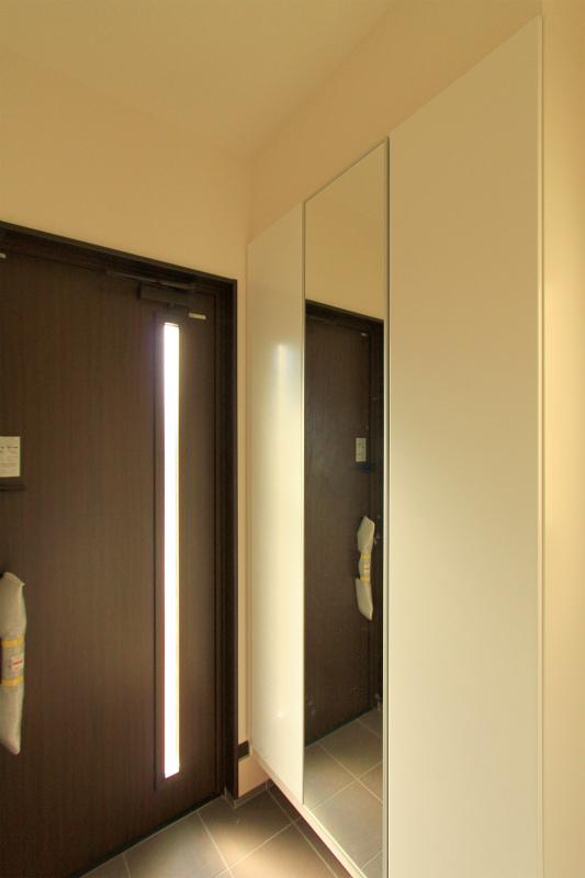 Entrance. 2013 December 10, shooting