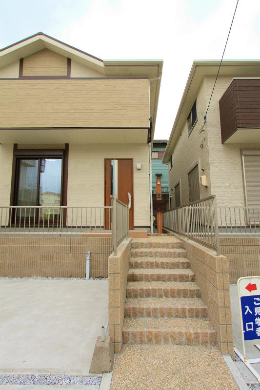 Entrance. 2013 December 20, shooting No. 1 destination