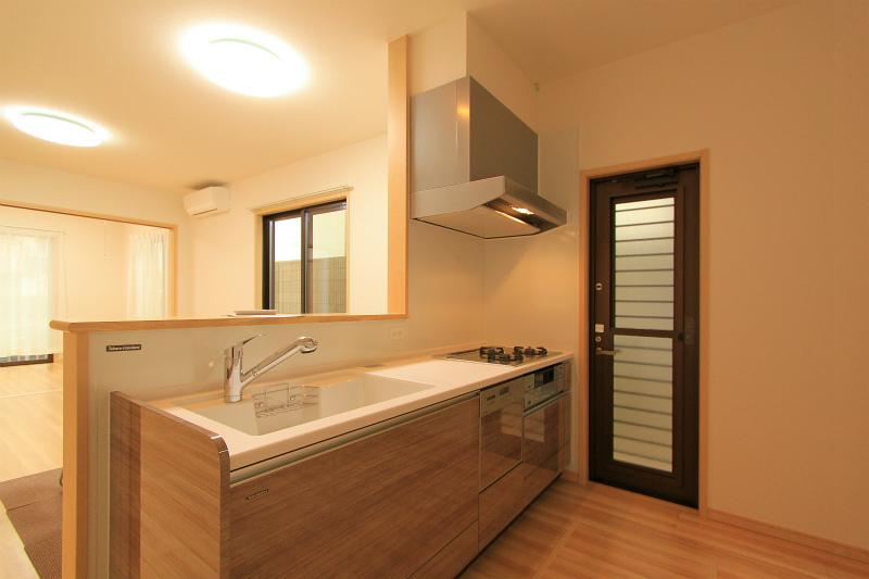 Kitchen. 2013 December 20, shooting