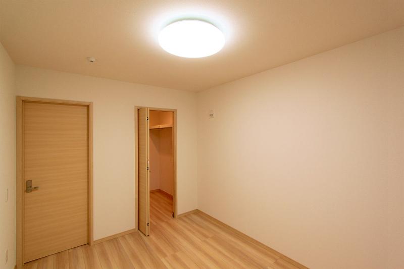 Non-living room. 2013 December 20, shooting