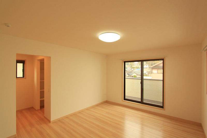 Non-living room. 2013 December 20, shooting