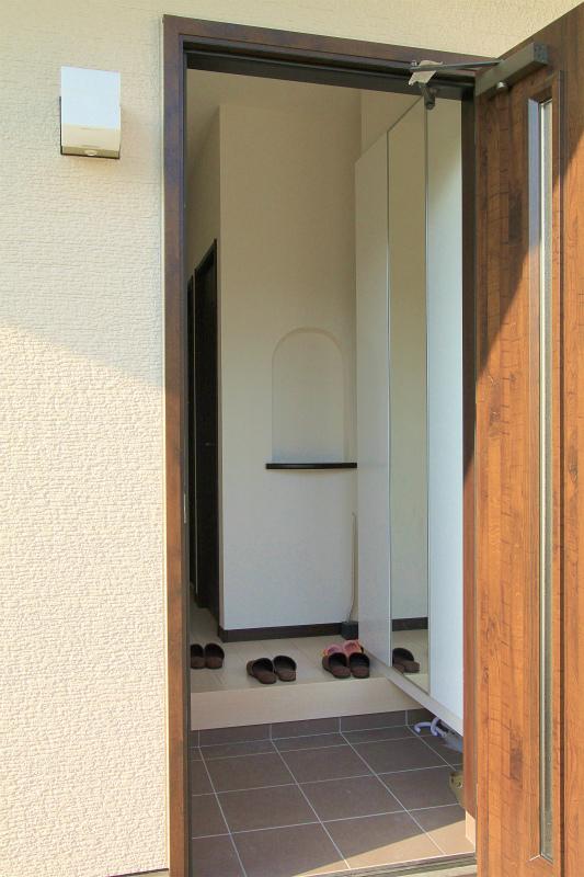 Entrance. September 18, 2013 shooting