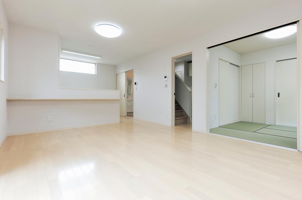 Living. LDK (2 May 2013) Shooting