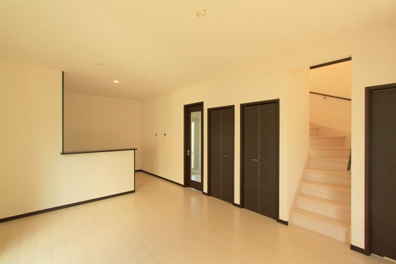 Living. 2013 November 5 shooting