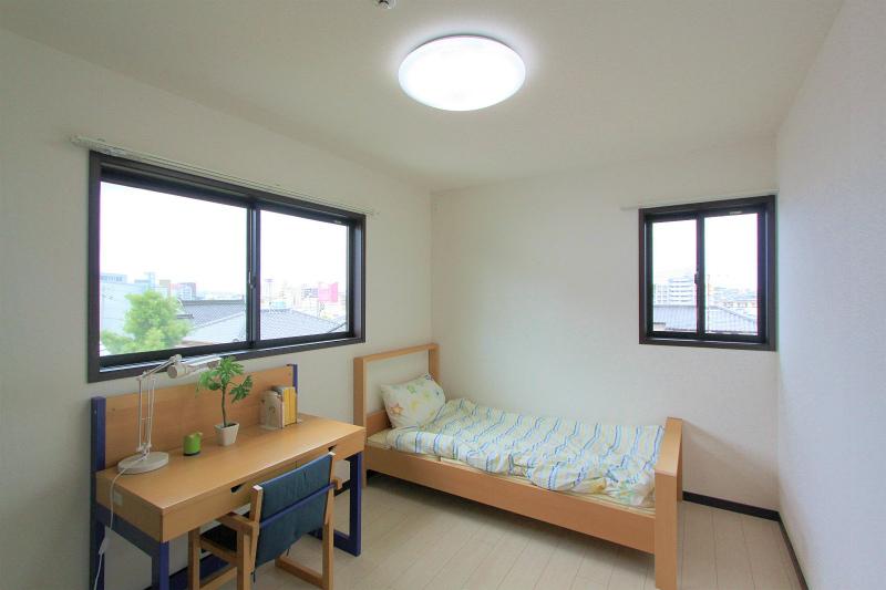 Non-living room. 2013 September 2 shooting