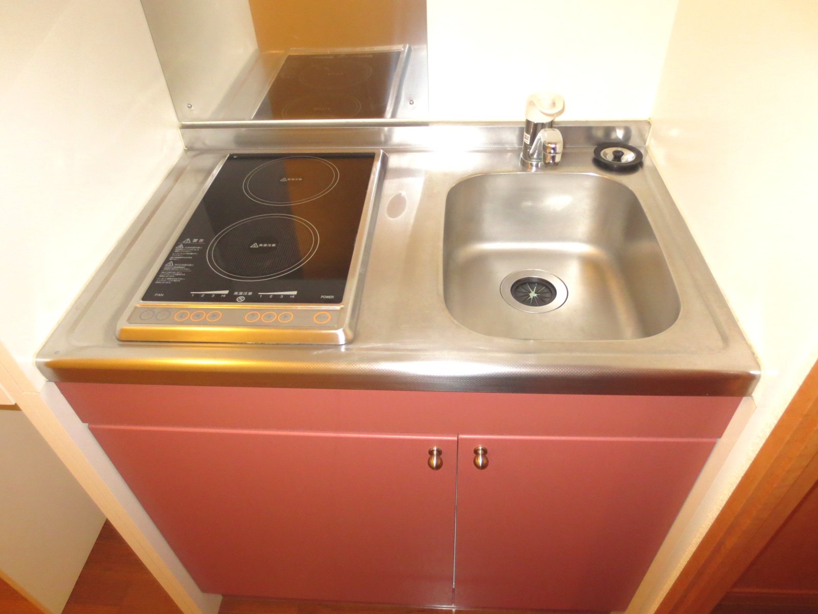 Kitchen. Peace of mind cooking with electric heating stove