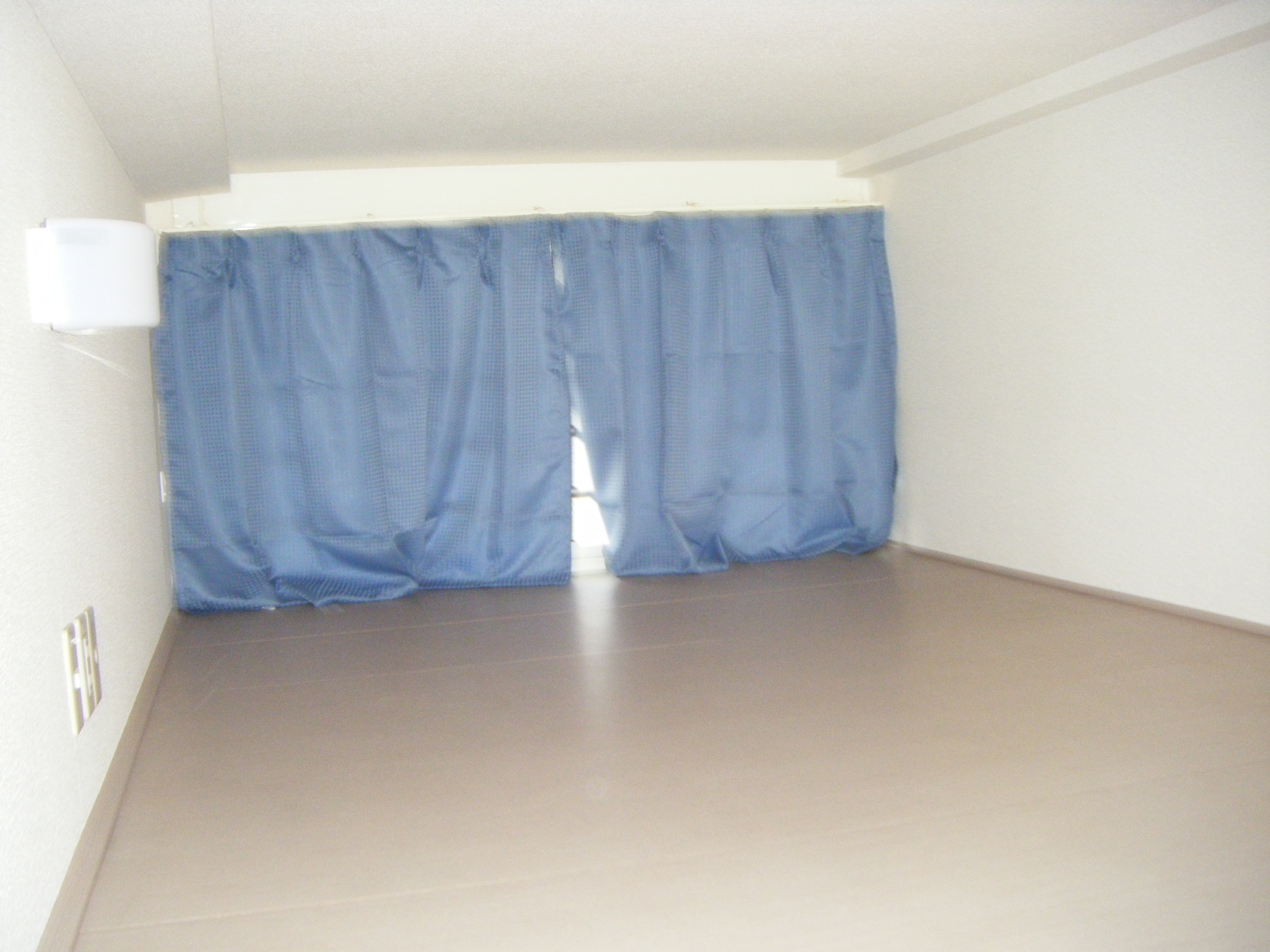 Other room space. Spacious loft! ! 