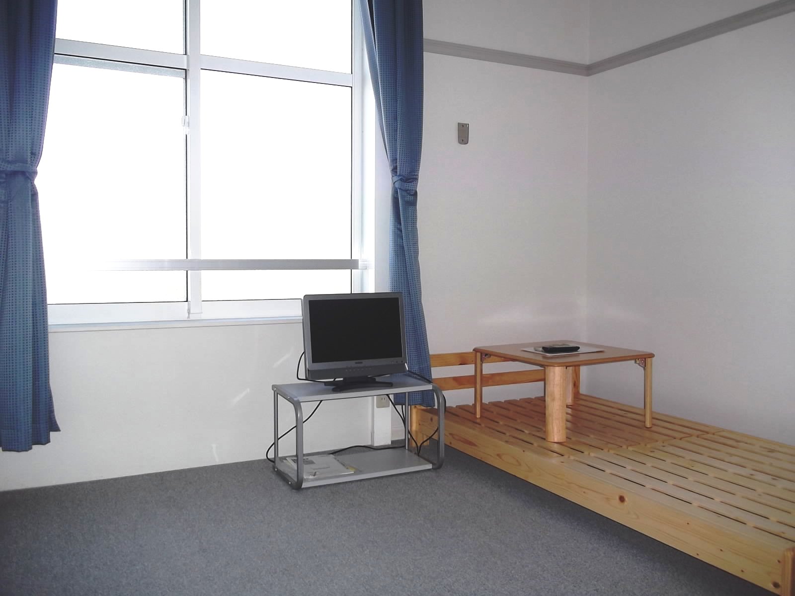 Other Equipment. desk ・ bed ・ It comes with TV! 