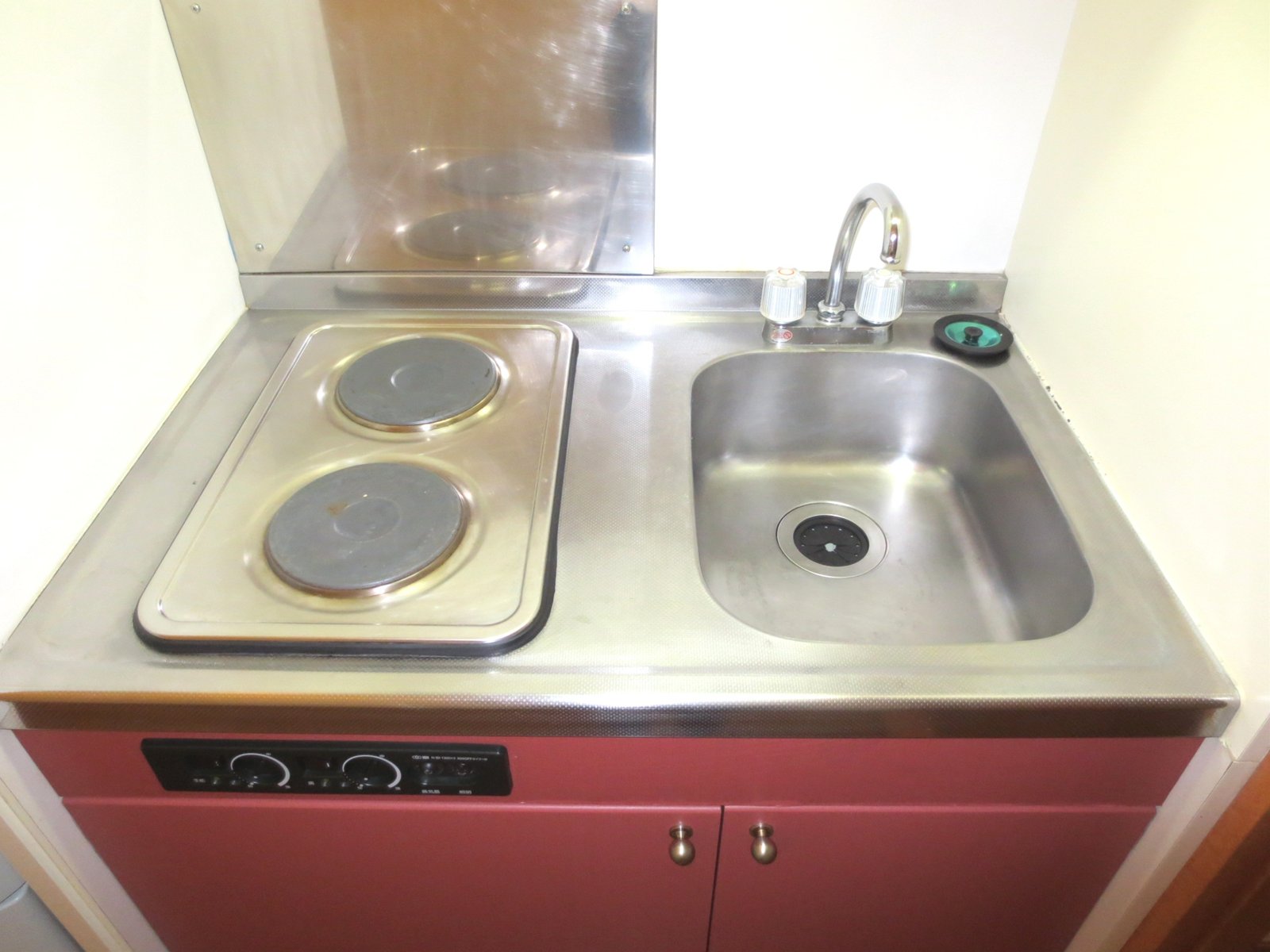 Kitchen. Peace of mind cooking with electric heating stove ※ Specifications may vary depending on the room