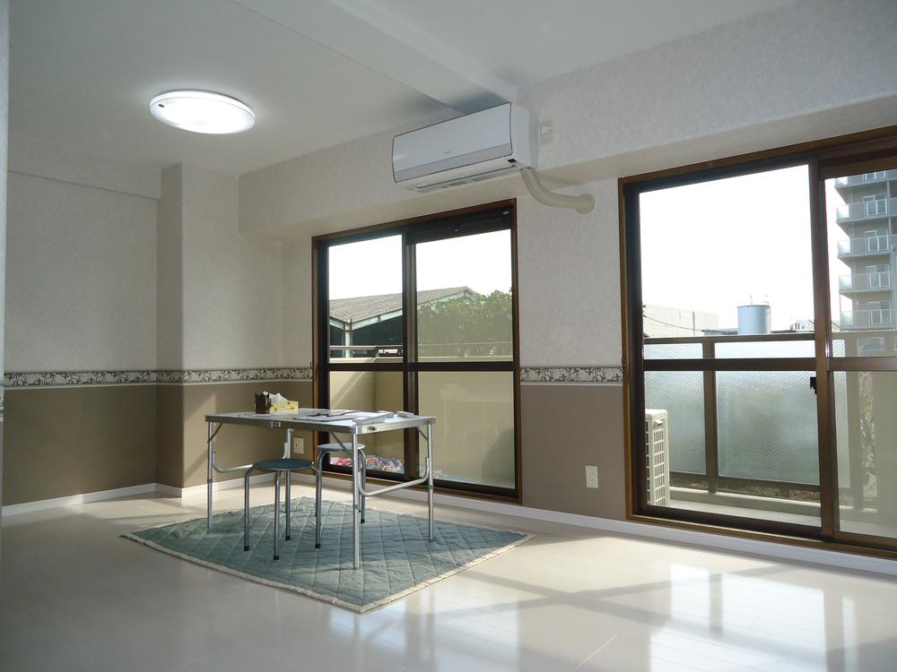 Living. Indoor (12 May 2013) Shooting