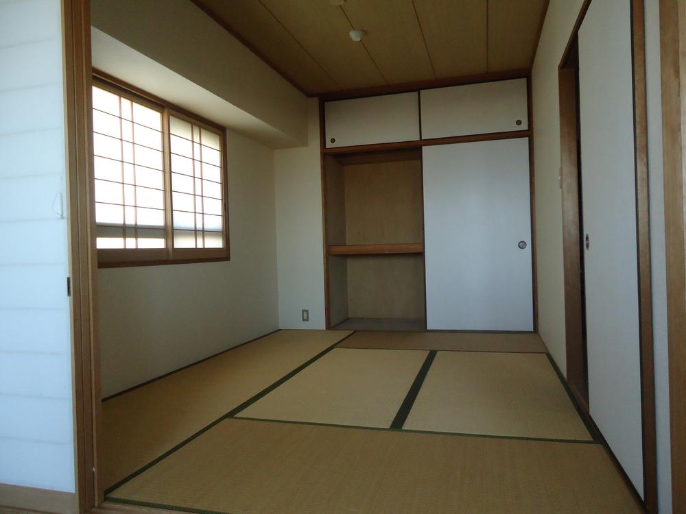 Non-living room. Indoor (September 2013) Shooting