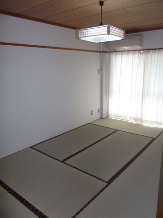 Living and room. Japanese-style room 7.5 tatami space
