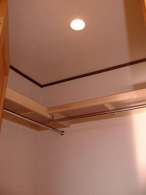 Receipt. Walk-in closet