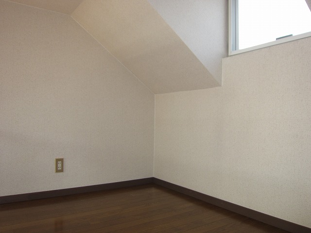 Other room space. Loft is located Pledge 3.