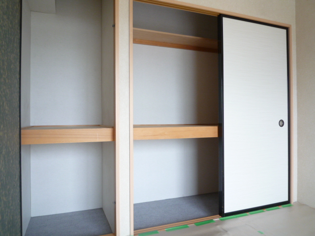 Receipt. Japanese-style storage