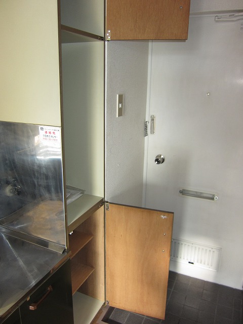 Receipt. There is housed in the foyer next to! !