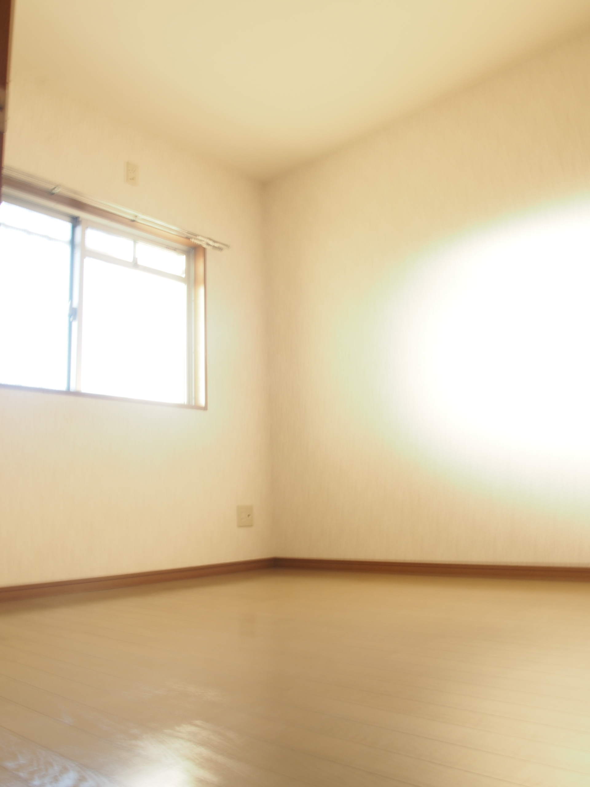 Other room space. Yang, We earnestly enter.