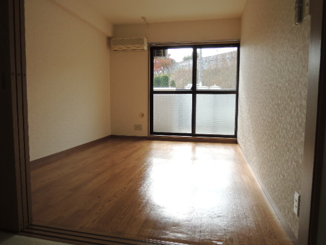 Other room space. Western-style room 1