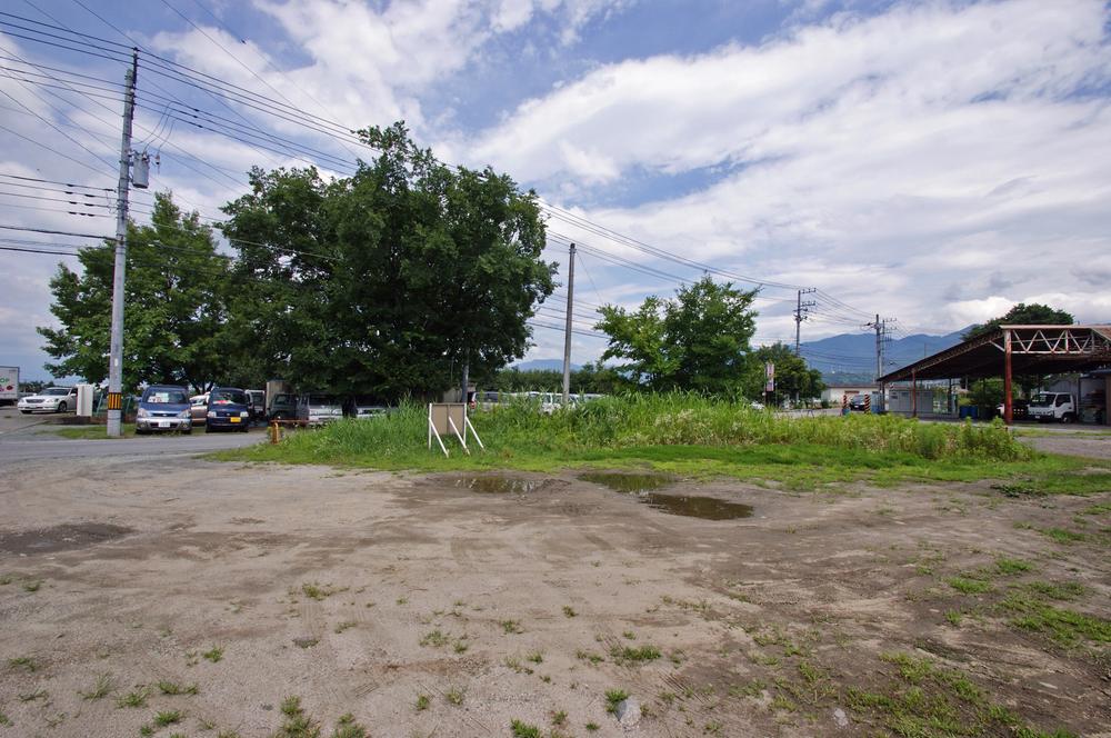 Local photos, including front road