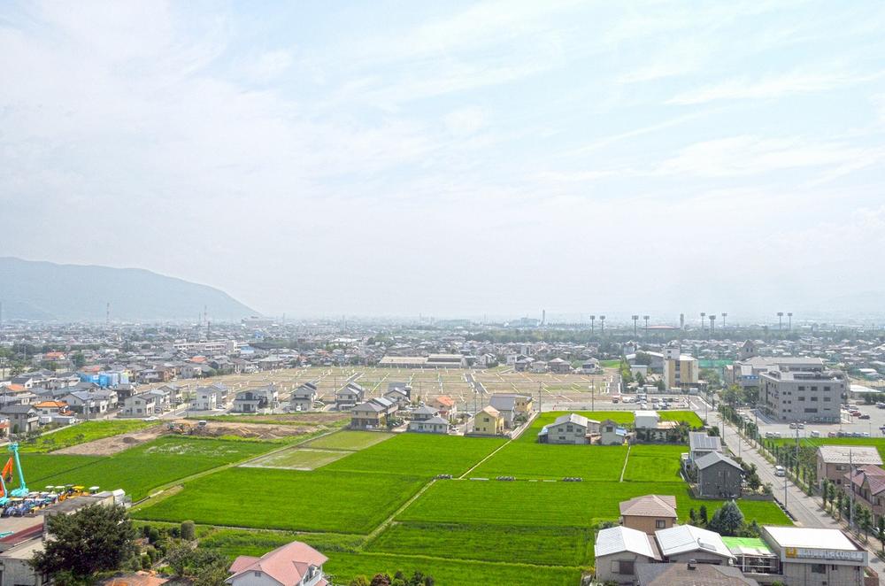 aerial photograph. It is seen from the sky site (August 2013) Shooting