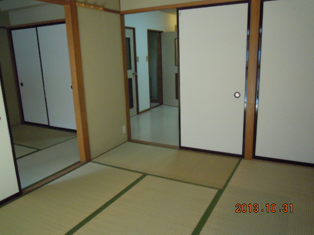 Other room space. Japanese-style room 6 tatami