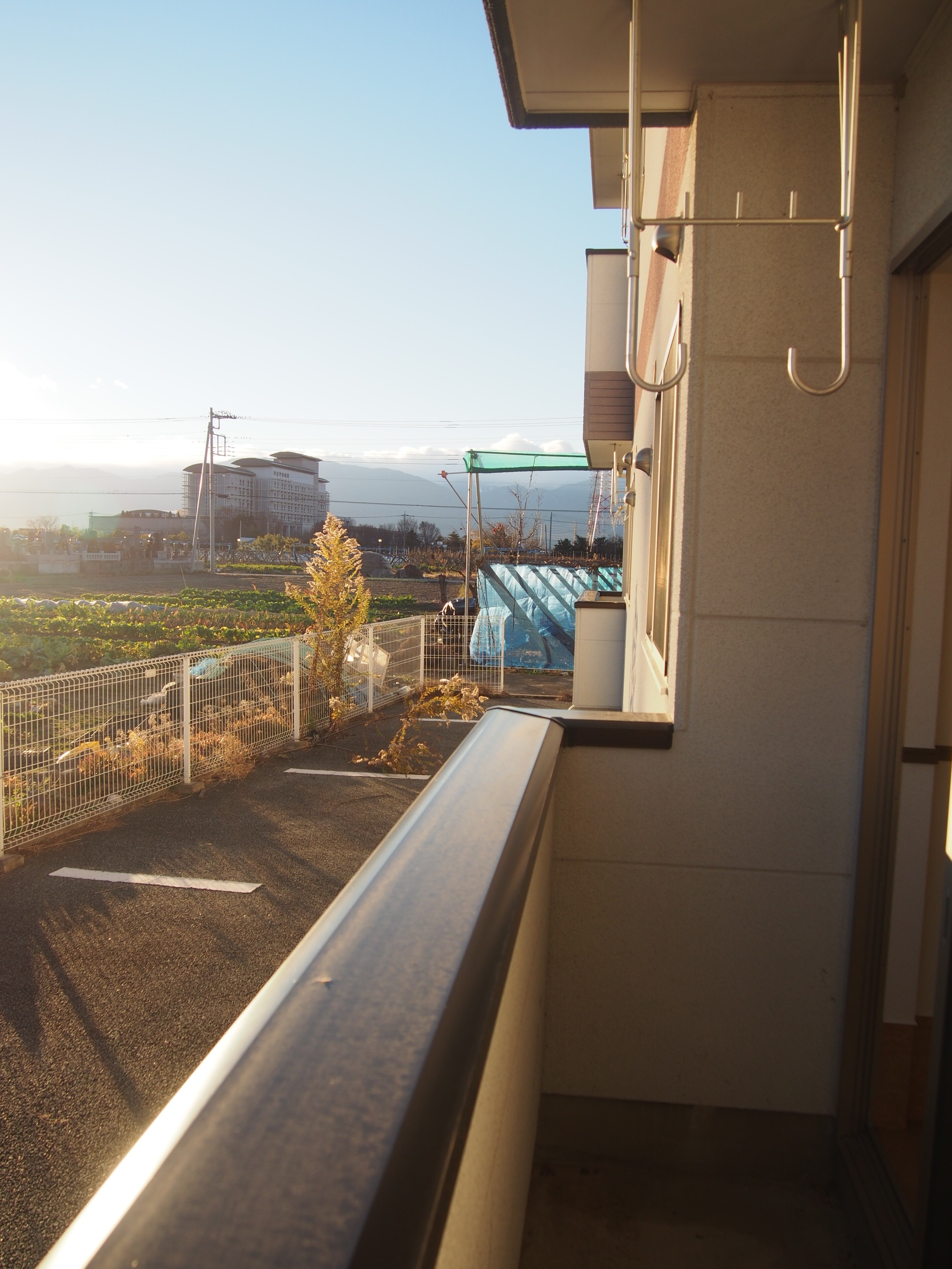 Balcony. Field in front of the eyes. Blocking There is nothing.