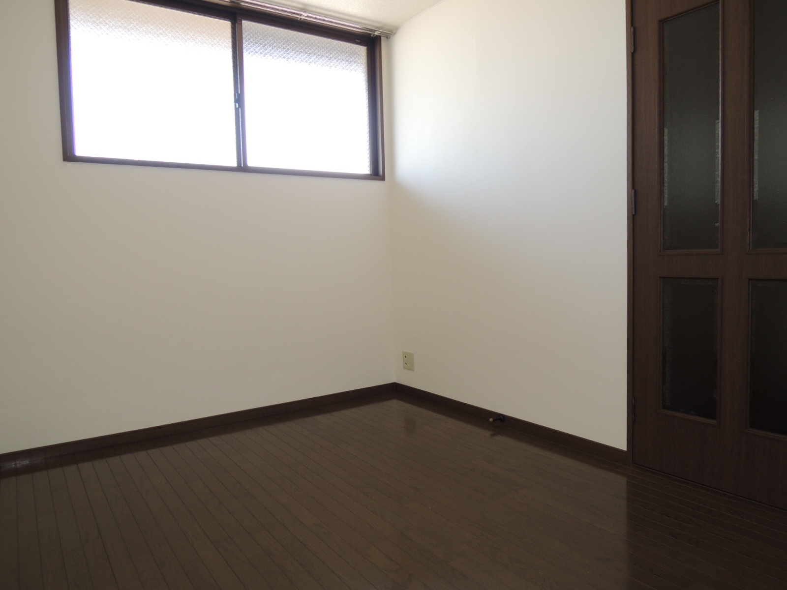 Other room space. Western-style room