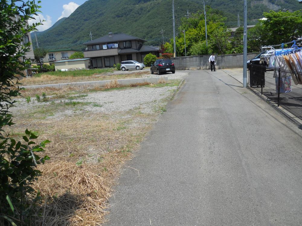 Local photos, including front road. East road