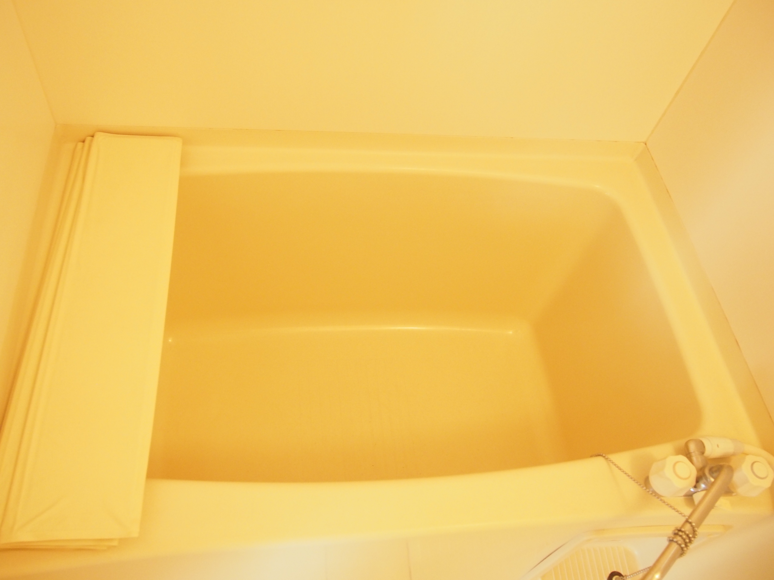 Bath. Bathing with cleanliness