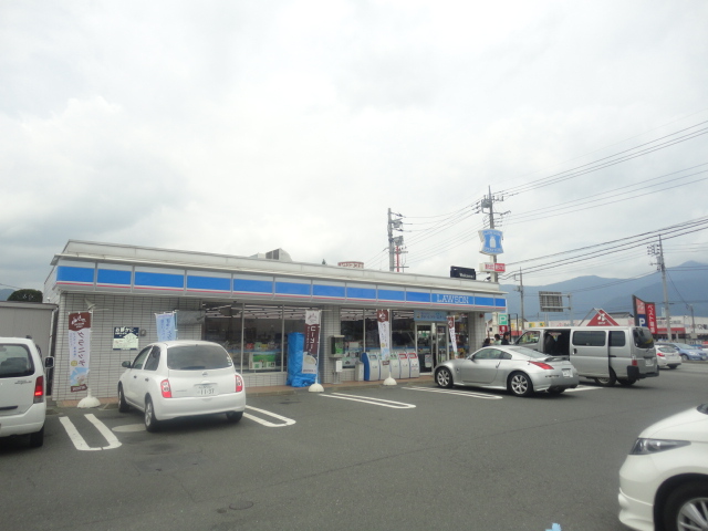 Convenience store. 837m until Lawson Kawaguchiko bypass store (convenience store)