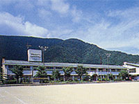 Primary school. 659m until narusawa stand Narusawa elementary school (elementary school)