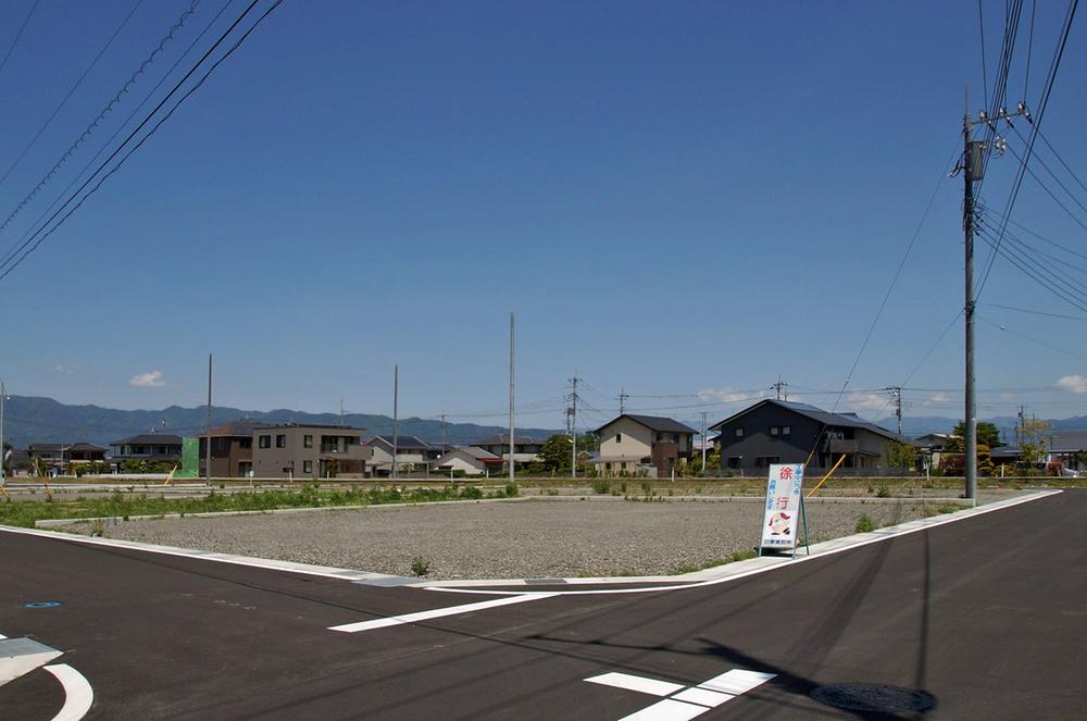 Local photos, including front road